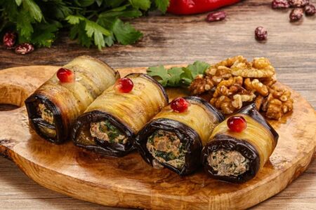 Баклажаны с орехами