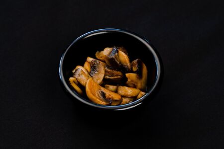 Грибы шампиньоны