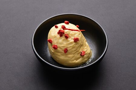 Шоколадное муале с морской солью и перцем чили