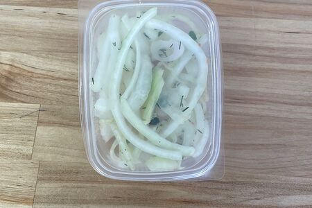 Лук маринованный