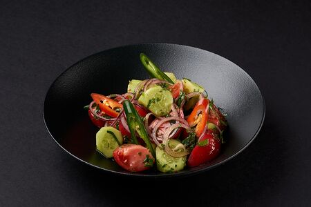 Салат по-грузински с кахетинским маслом