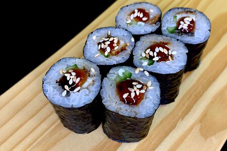 Ролл с угрём классический