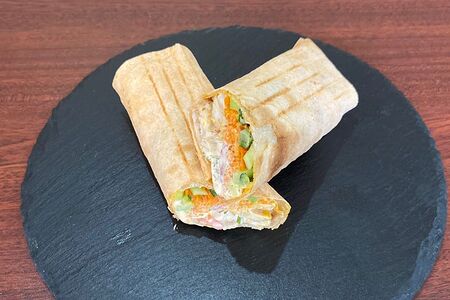 Шаурма в сырном лаваше