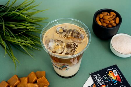 Миндальный латте с карамелью и гималайской солью большой