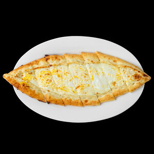 Пиде с сыром с яйцом