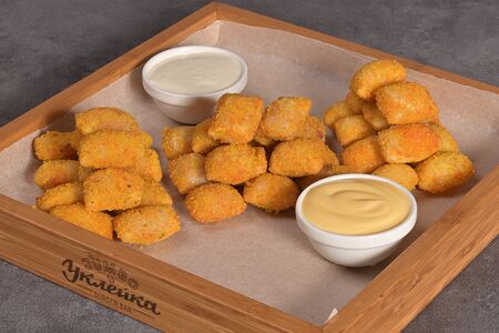 Сет с сырными подушечками