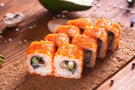 Калифорния с угрем