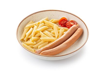 Макароны с отварными сосисками