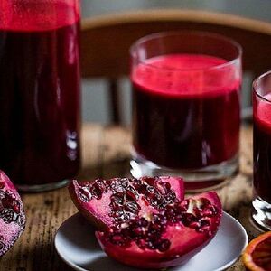 Թարմ քամած նռան հյութ