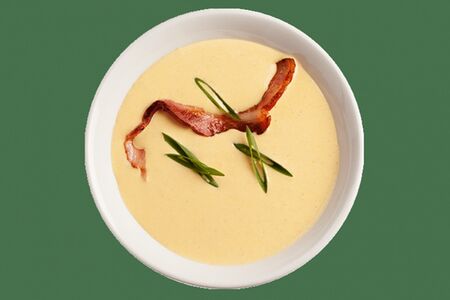 Сырный суп с беконом и гренками