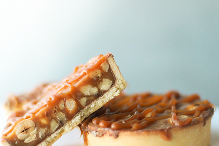 Тарталетка карамельно-ореховая