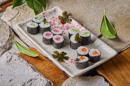 Хосомаки с огурцом