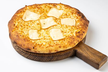 Хачапури с копченым сулугуни