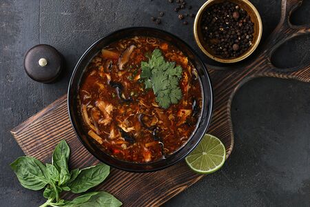 Cуп Суаратан кисло-острый