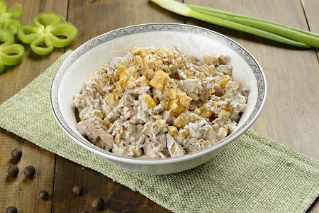 Ананас с курицей