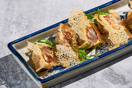 Гёза с лососем и шиитаке