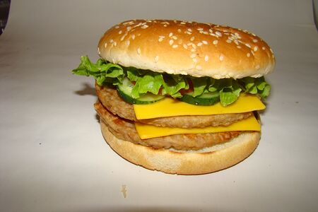 Бургер оригинальный говяжий двойной L