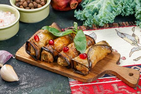 Рулетики из баклажанов