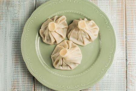 Хинкали с говядиной и с зеленью