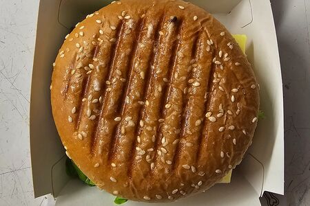 Бургер с креветками