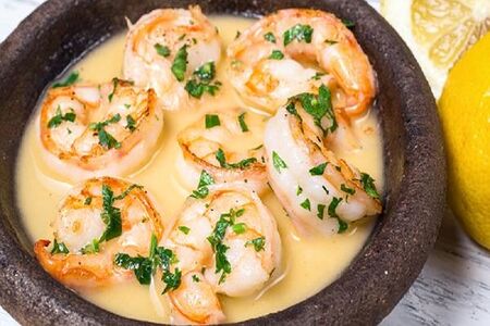 Креветки в сливочно-чесночном соусе