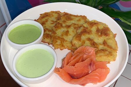 Драники с лососем