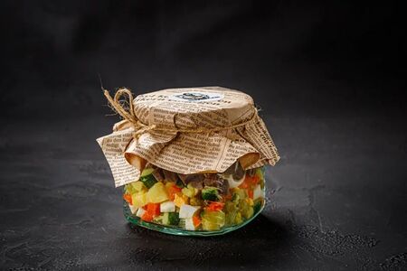 Салат Оливье с говядиной