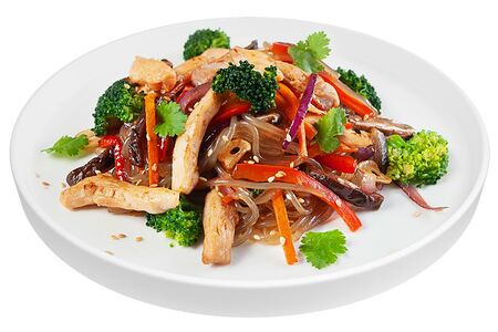 Рисовая лапша с курицей