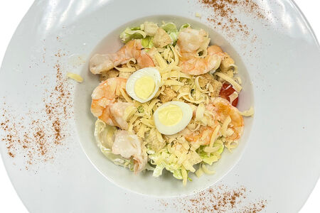 Салат Цезарь с креветками