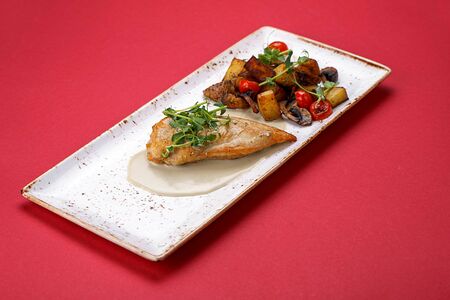 Куриная грудка с соусом Блю Чиз