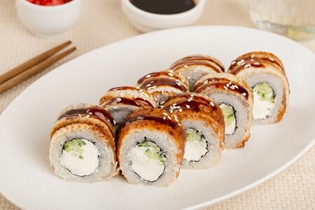 Ролл Филадельфия с угрем