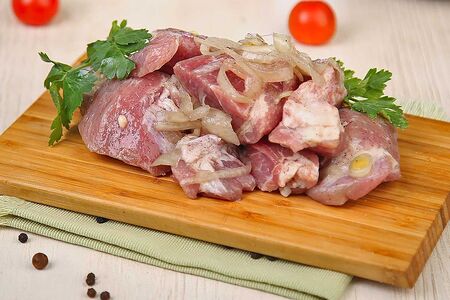 Шашлык из cвинoй шейки