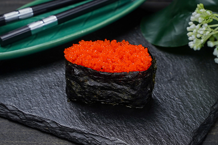 Гункан Тобико оранжевая