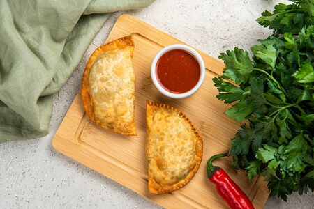 Чебуреки с мясом 2шт