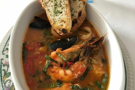 Суп Каччукко с морепродуктами