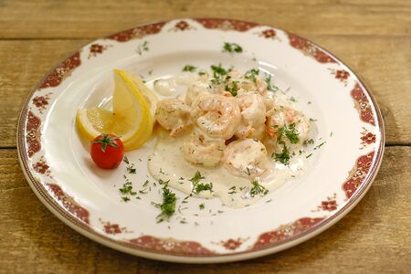 Креветки тигровые в сливочном соусе