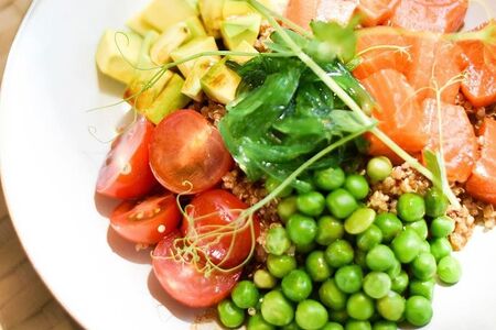 Поке с лососем