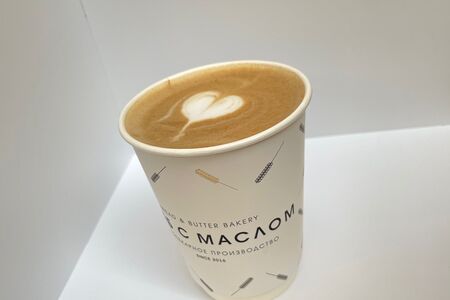 Фисташковый капучино на кокосовом молоке