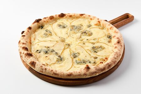 Пицца с грушей и горгондзолой