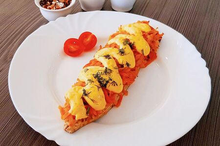 Скумбрия под овощами