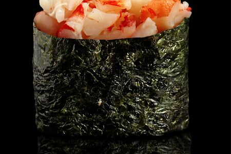 Гункан с креветкой