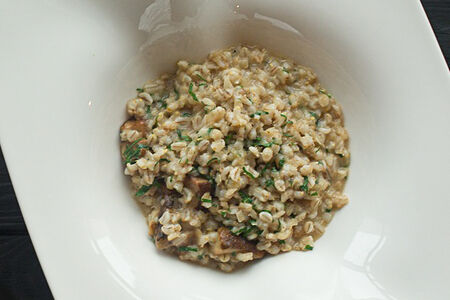 Перловая каша с белыми грибами