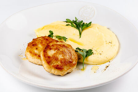 Котлеты из индейки с картофельным пюре