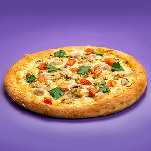 Пицца Молния с цыпленком и соусом Том Ям 30 см