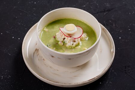 Окрошка с ветчиной и курицей