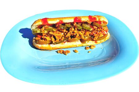 Хот-дог Чили-дог с куриной колбаской