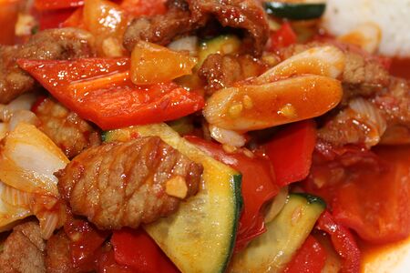 Мясо по-тайски с рисом