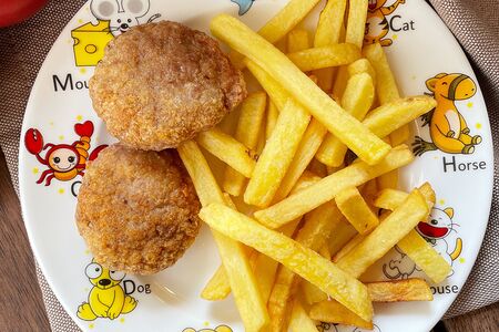 Детская котлета из цесарки