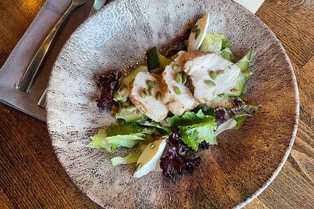 Салат с цыплёнком и сливочным сыром