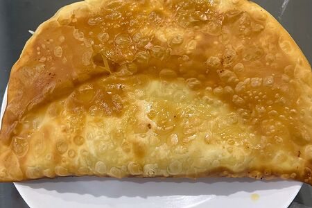 Чебурек с курицей и сыром